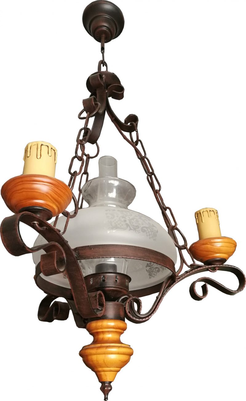 Lámpara colgante quinqué 3 velas +1 luz forja rústica negra pátina marrón y madera
